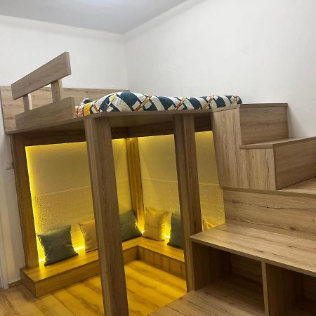 أثينا Seaview Room With Share Some Place المظهر الخارجي الصورة