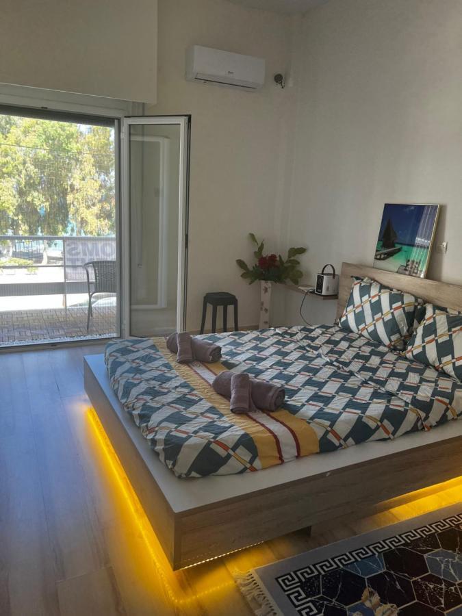 أثينا Seaview Room With Share Some Place المظهر الخارجي الصورة